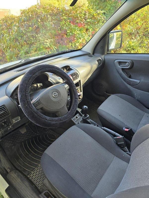 Vit Begagnad 2008 Opel Combo Minibuss | 13 000 kr (Marknadspris) - Bild 1/4