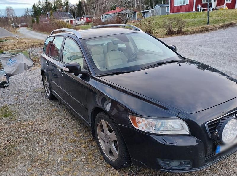 Begagnad Volvo V50 Summum 180 HK (132 kW) 2008 Kombi