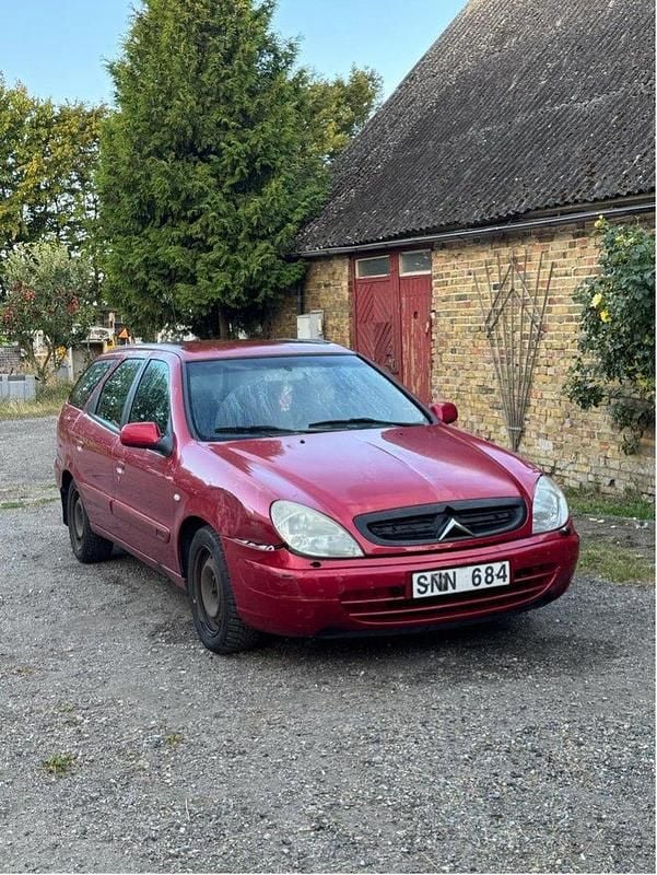 Röd Begagnad 2001 Citroën Xsara Kombi | 10 000 kr - Bild 1/3
