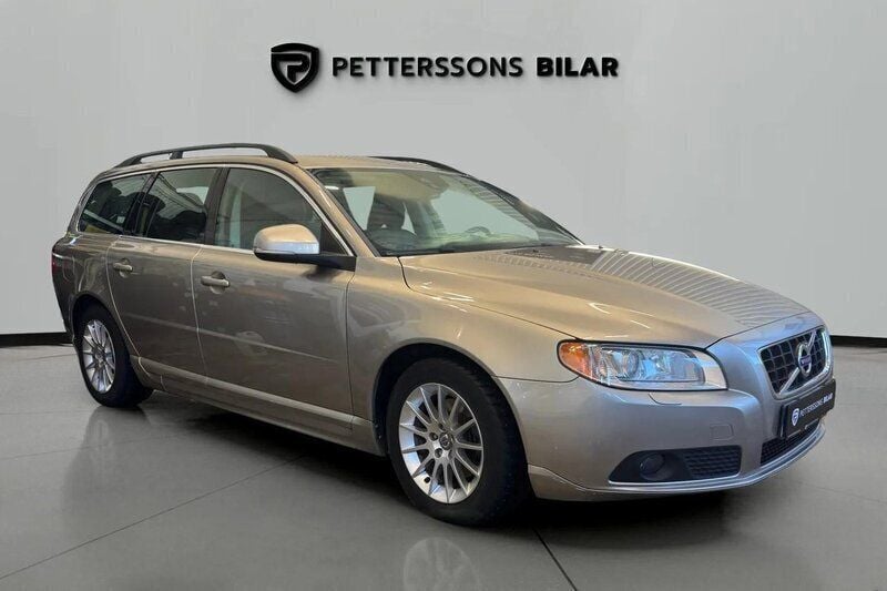 Ljusbrun (brun) Begagnad 2013 Volvo V70 Momentum Kombi | 89 900 kr (Bra pris) - Bild 1/4