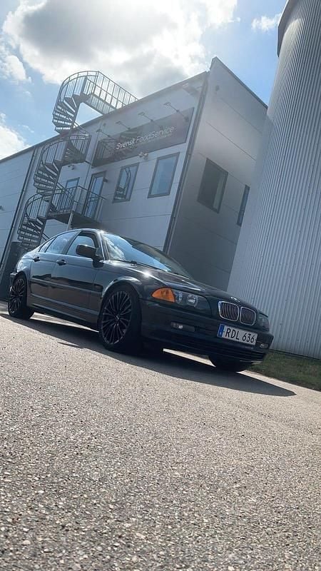 Begagnad BMW 320 150 HK (110 kW) 2000 Sedan