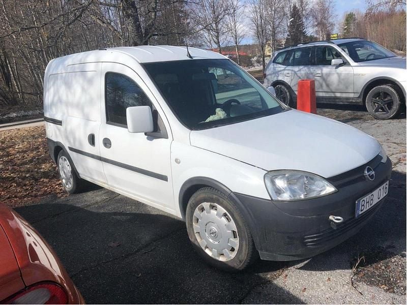 Vit Begagnad 2008 Opel Combo Van | 5 000 kr - Bild 1/4
