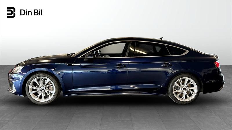 Begagnad Audi A5 Sportback Comfort 2022 Blå Halvkombi
