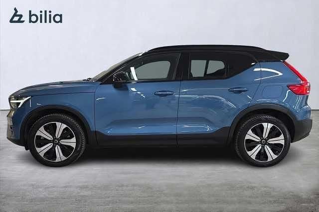 Begagnad Volvo XC40 Ultimate 169 kW (231 HK) 2022 Blå SUV