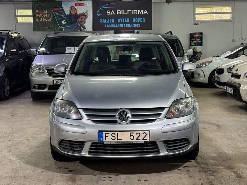 Silver Begagnad 2007 VW Golf Plus Cross Trendline Minibuss | 29 900 kr (Marknadspris) - Bild 1/4