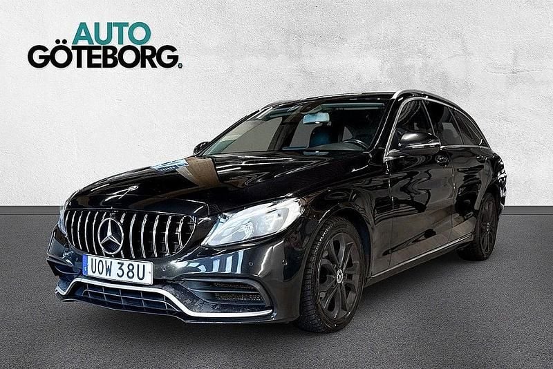 Svart (obsidian black metallic) Begagnad 2015 Mercedes C63 AMG Avantgarde Kombi | 124 900 kr - Bild 1/4