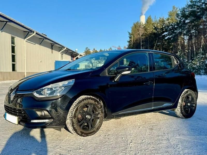 Svart met. Begagnad 2018 Renault Clio IV | 94 000 kr (Marknadspris) - Bild 1/2