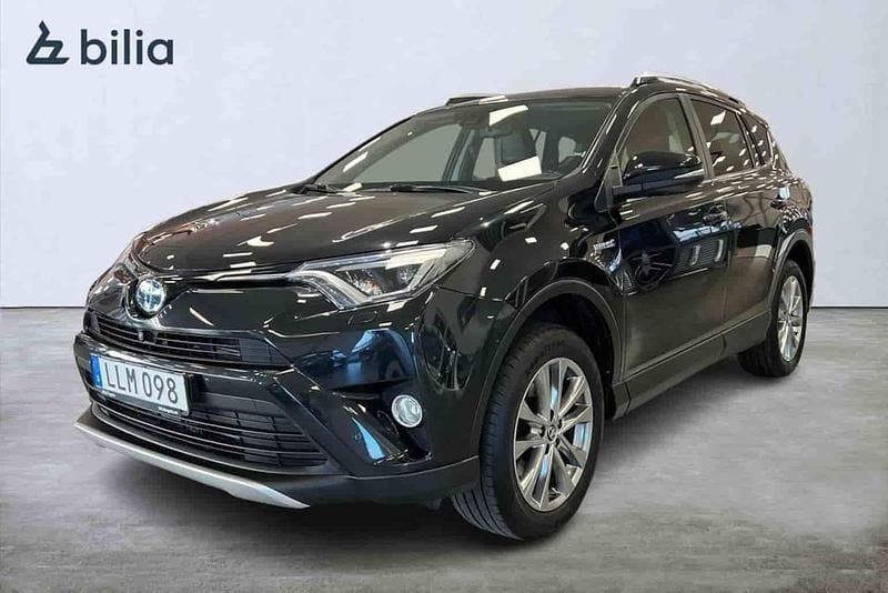 Svart Begagnad 2016 Toyota RAV4 Hybrid SUV | 229 900 kr (Bra pris) - Bild 1/1