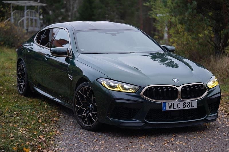 Begagnad 2020 BMW M8 Competition Edition Sportkupé | 1 049 000 kr - Bild 1/4