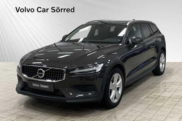 Begagnad 2023 Volvo V60 CC Kombi | 384 900 kr (Bra pris) - Bild 1/3