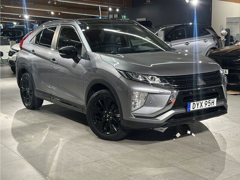 Grå Begagnad 2019 Mitsubishi Eclipse Cross SUV | 229 900 kr (Marknadspris) - Bild 1/4