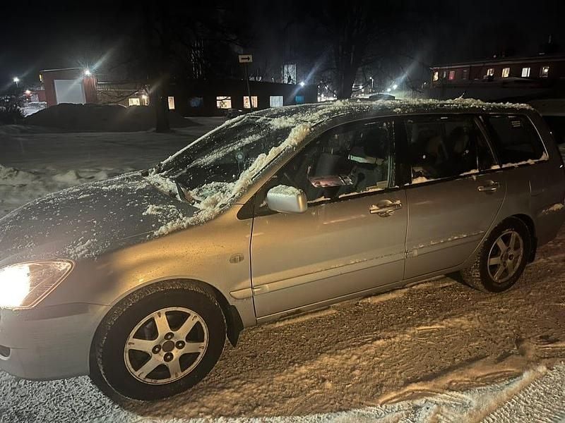 Begagnad 2005 Mitsubishi Lancer Kombi | 18 000 kr (Marknadspris) - Bild 1/4