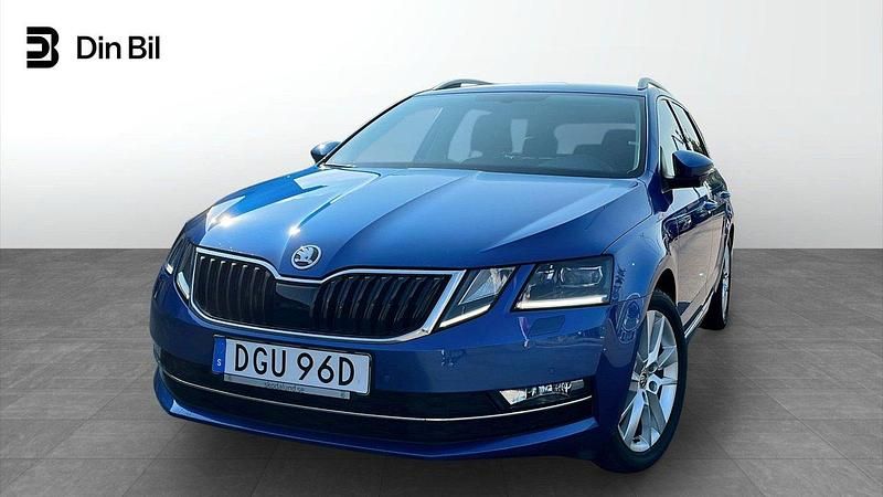 Blå Begagnad 2020 Skoda Octavia Style Kombi | 214 900 kr (Bra pris) - Bild 1/4