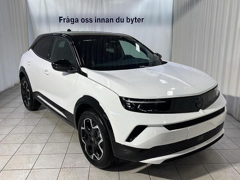 Vit (white jade) Ny 2025 Opel Mokka SUV | 329 670 kr (Marknadspris) - Bild 1/4