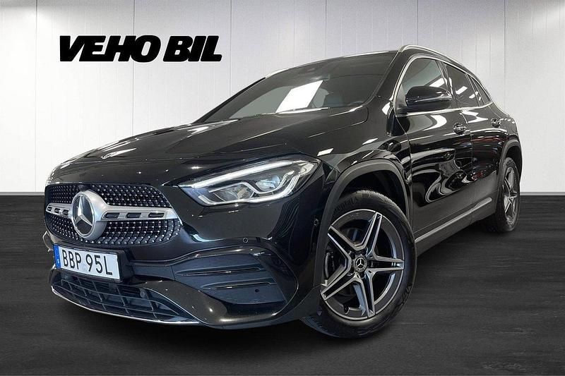 Svart Begagnad 2022 Mercedes GLA250 Premium SUV | 349 000 kr (Marknadspris) - Bild 1/4