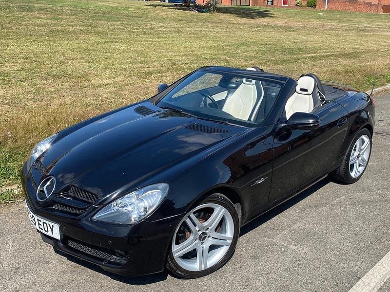 Begagnad 2010 Mercedes SLK200 Cab | 119 900 kr - Bild 1/4
