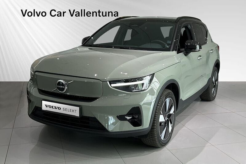 Grön Begagnad 2023 Volvo XC40 Plus SUV | 469 900 kr (Marknadspris) - Bild 1/3