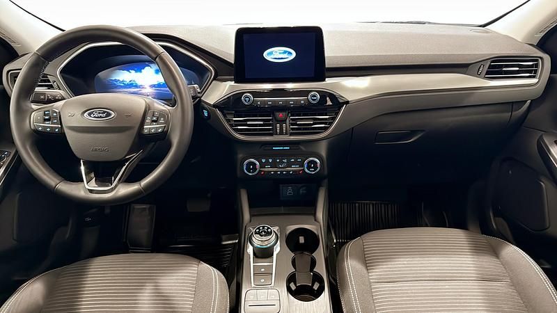 Begagnad Ford Kuga Titanium 224 HK (164 kW) 2023 Vit SUV