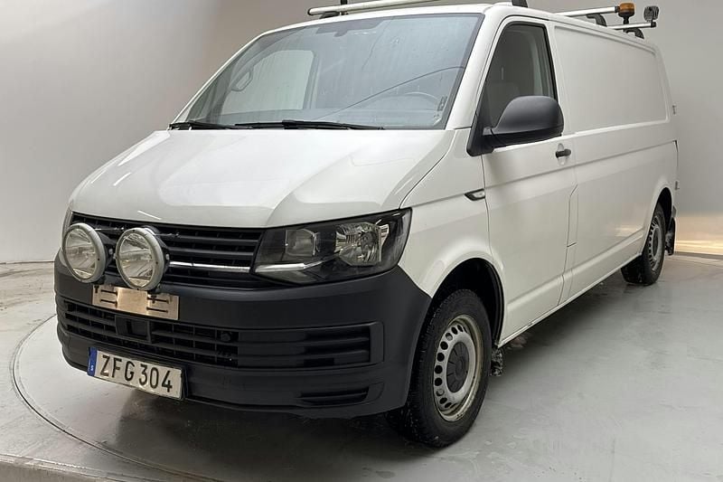 Vit Begagnad 2018 VW T6 Van | 129 000 kr (Bra pris) - Bild 1/4