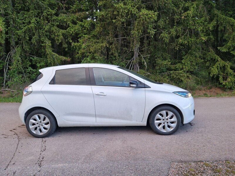 Vit Begagnad 2016 Renault Zoe Halvkombi | 49 000 kr (Superpris) - Bild 1/4