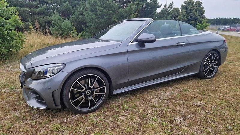 Grå Begagnad 2019 Mercedes C300 AMG line Cab | 449 500 kr (Bra pris) - Bild 1/4