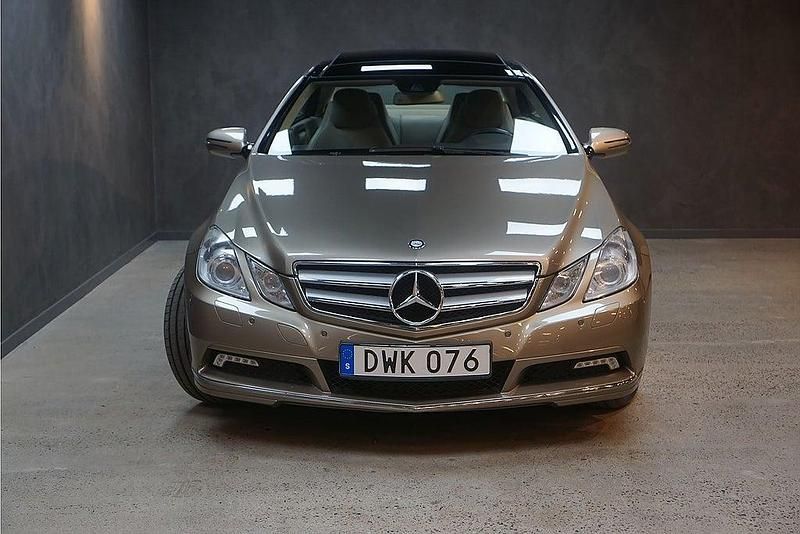 Begagnad Mercedes E350 292 HK (214 kW) 2009 Ljusgul Sportkupé