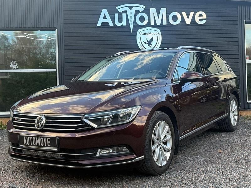 Mörkröd Begagnad 2015 VW Passat GT Kombi | 129 900 kr (Marknadspris) - Bild 1/4