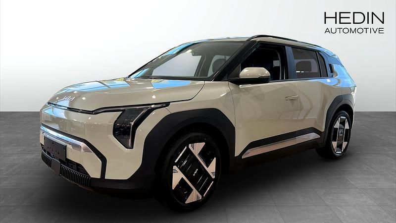 Grön (green) Ny 2025 Kia EV3 Plus SUV | 539 300 kr (Lite dyr) - Bild 1/4