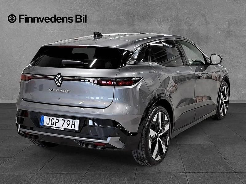 Begagnad Renault Mégane IV Techno 97 kW (132 HK) 2023 Grå Halvkombi