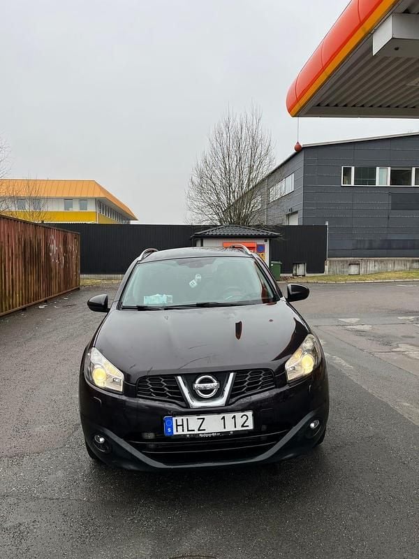 Begagnad Nissan Qashqai +2 150 HK (110 kW) 2011 SUV