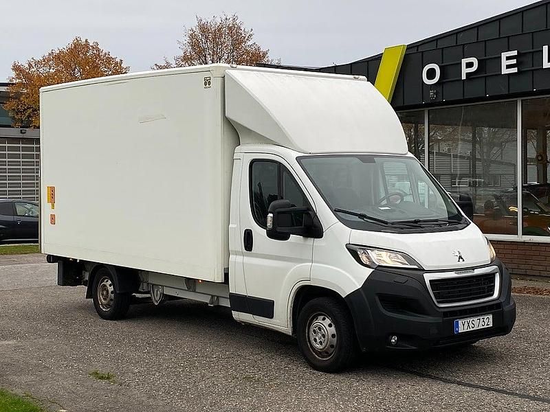 Vit Begagnad 2019 Peugeot Boxer Van | 275 000 kr (Dyr) - Bild 1/4