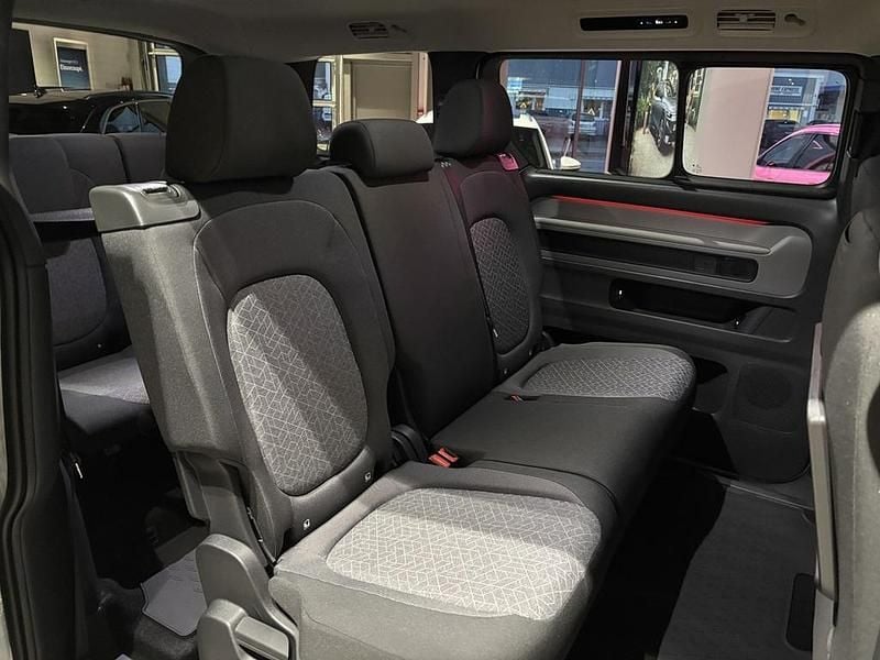 Ny VW ID. Buzz 210 kW (286 HK) 2026 Vit Minibuss