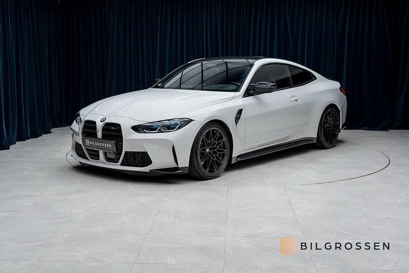 Vit Begagnad 2021 BMW M4 Competition Edition Sportkupé | 869 900 kr (Superpris) - Bild 1/4