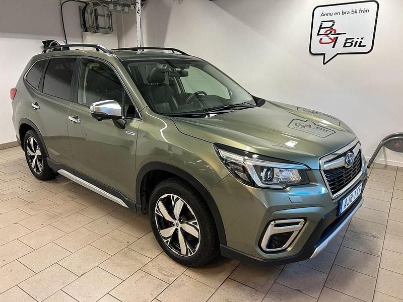 Grön Begagnad 2019 Subaru Forester SUV | 259 900 kr (Lite dyr) - Bild 1/4