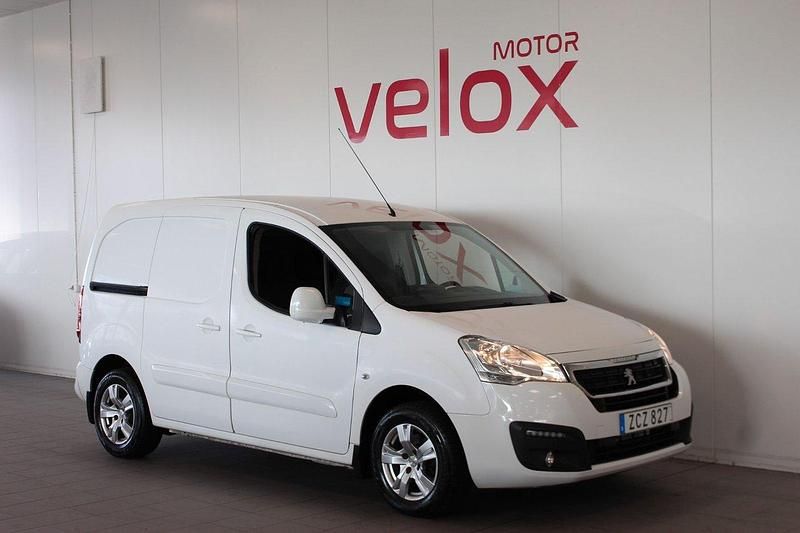 Begagnad 2017 Peugeot Partner Minibuss | 84 900 kr (Marknadspris) - Bild 1/4