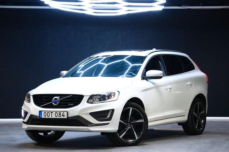 Vit Begagnad 2015 Volvo XC60 R-Design Momentum SUV | 219 900 kr (Marknadspris) - Bild 1/4