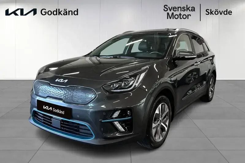 Grå Begagnad 2022 Kia e-Niro Advance SUV | 299 200 kr (Marknadspris) - Bild 1/4