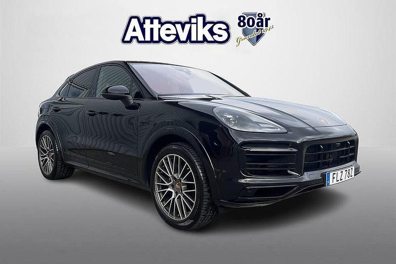 Svart Begagnad 2022 Porsche Cayenne Platinum Edition SUV | 959 900 kr (Dyr) - Bild 1/4