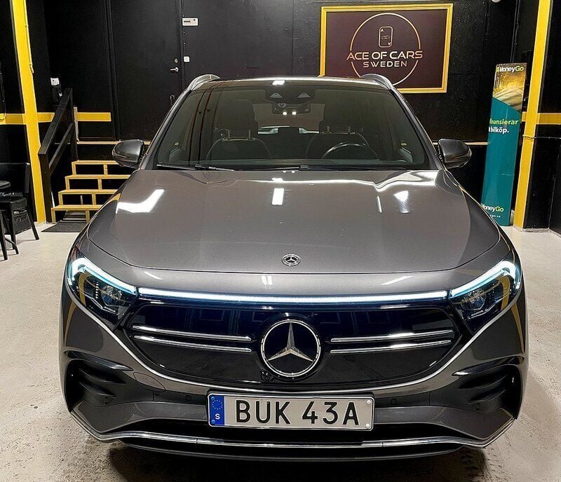 Begagnad Mercedes EQA250 AMG 140 kW (191 HK) 2021 Mörkgrå SUV