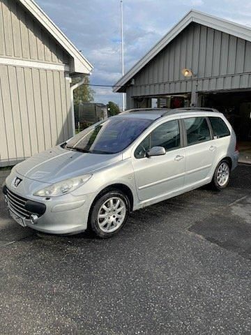 Grå Begagnad 2007 Peugeot 307 Kombi | 19 000 kr (Bra pris) - Bild 1/4