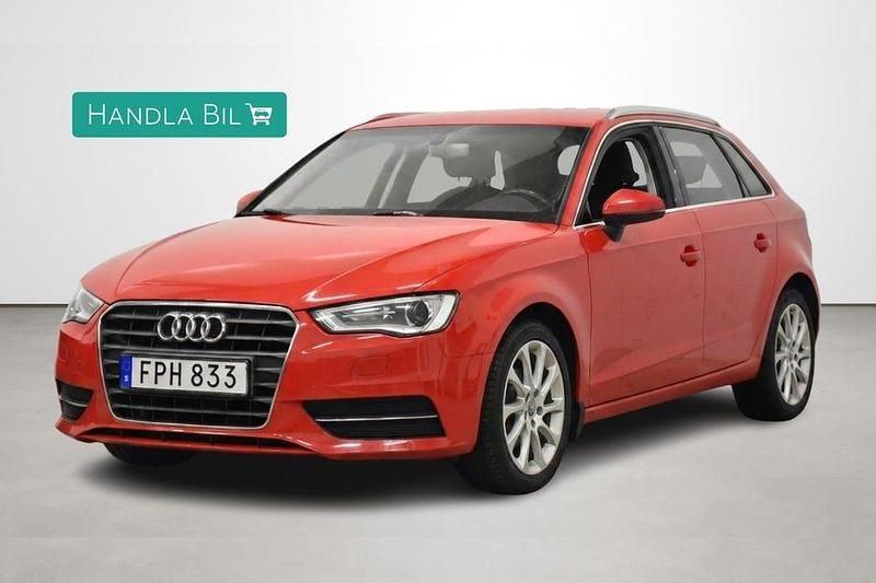 Begagnad Audi A3 Attraction 110 HK (80 kW) 2016 Röd
