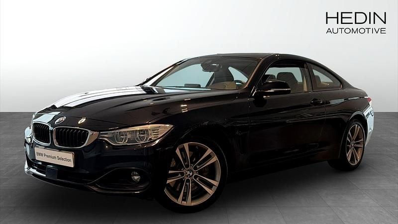 Svart (black) Begagnad 2013 BMW 435 Sport Line Sportkupé | 248 700 kr (Superpris) - Bild 1/4