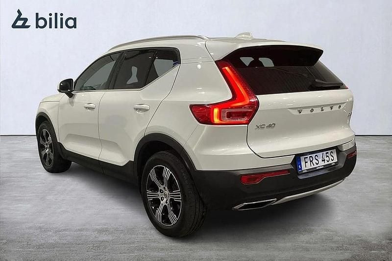 Begagnad Volvo XC40 Inscription 192 HK (141 kW) 2019 Vit SUV