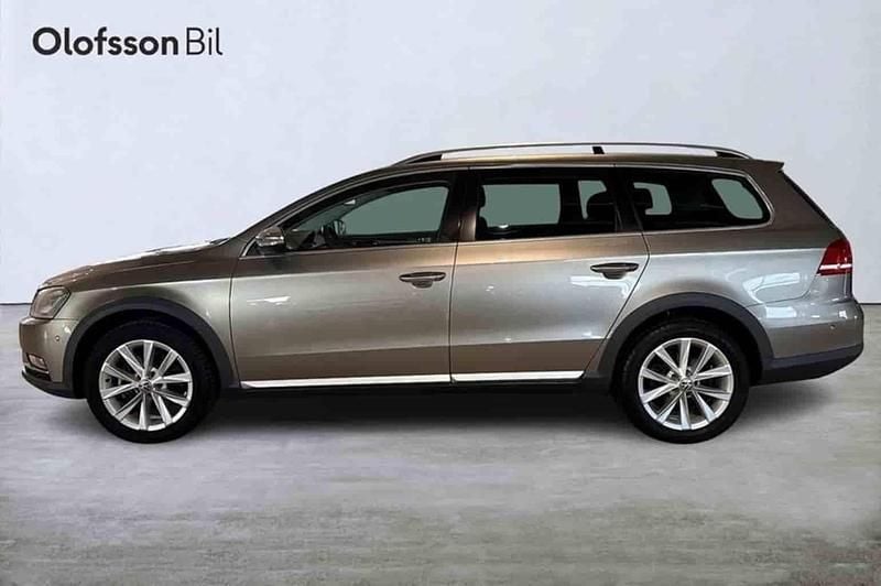 Brun Begagnad 2013 VW Passat Alltrack Kombi | 169 900 kr - Bild 1/1
