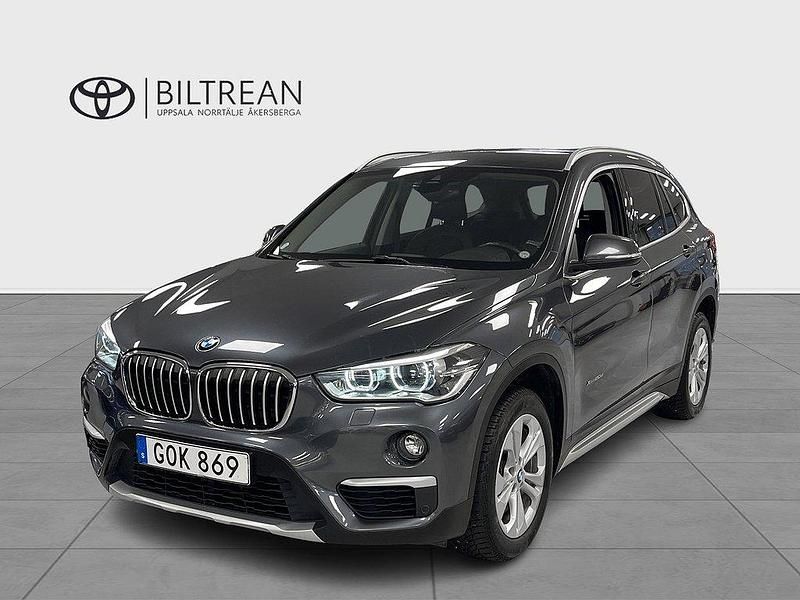 Grå Begagnad 2017 BMW X1 xLine SUV | 199 000 kr (Marknadspris) - Bild 1/4