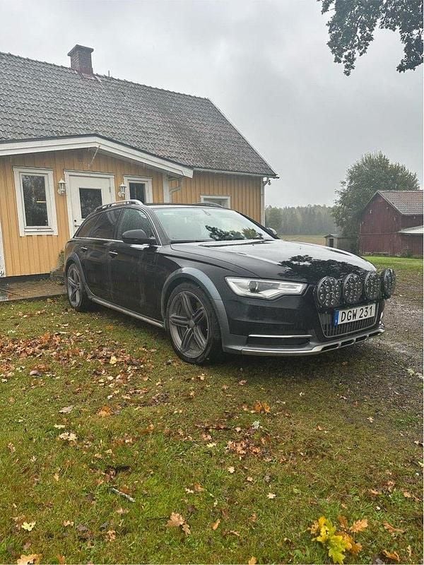Svart Begagnad 2014 Audi A6 Allroad Kombi | 160 000 kr (Marknadspris) - Bild 1/4