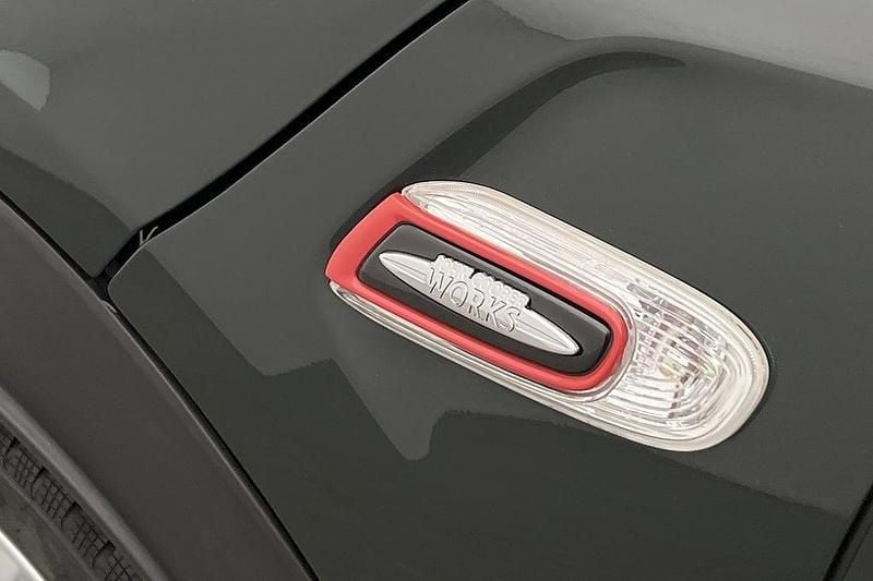 Grön Begagnad 2015 Mini John Cooper Works Halvkombi | 199 900 kr - Bild 1/2