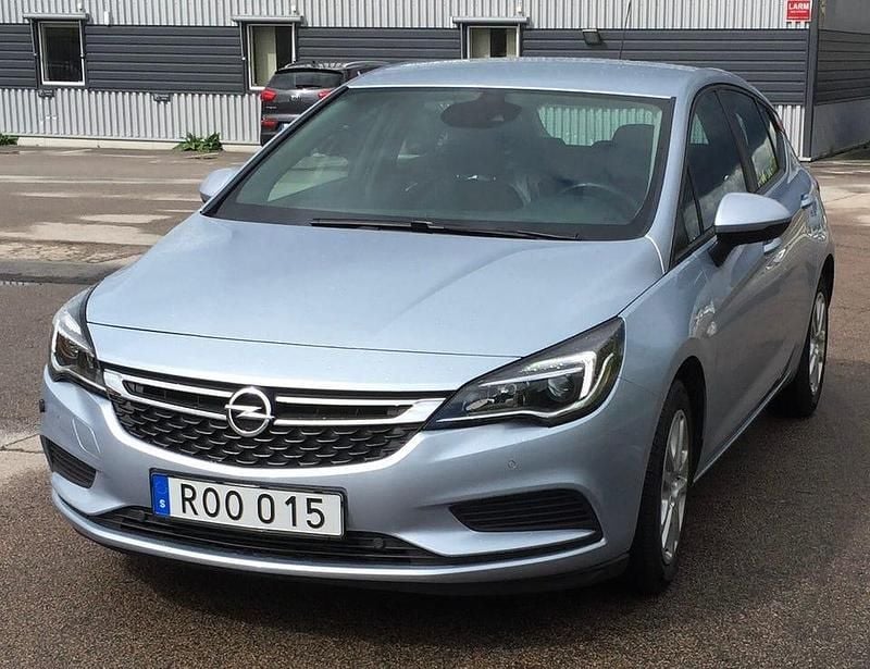 Begagnad 2016 Opel Astra Halvkombi | 75 000 kr (Marknadspris) - Bild 1/4