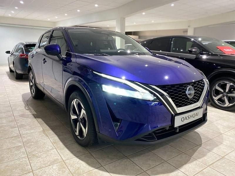 Blå Begagnad 2024 Nissan Qashqai N-Connecta SUV | 329 900 kr (Marknadspris) - Bild 1/4