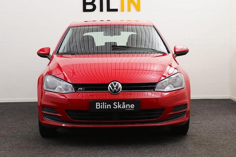 Begagnad VW Golf VII 110 HK (80 kW) 2016 Röd Halvkombi